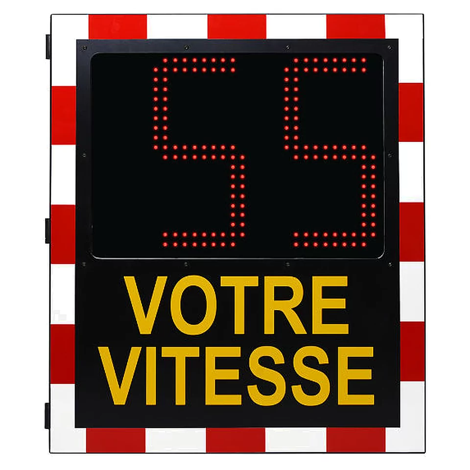 ViaLED Base affichant la vitesse en agglomération